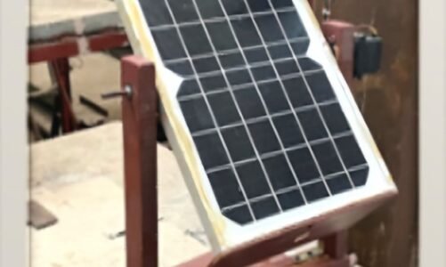 نظام تتبّع شمسي ذكي.. طلاب هندسة يبتكرون جهازًا يزيد كفاءة توليد الكهرباء